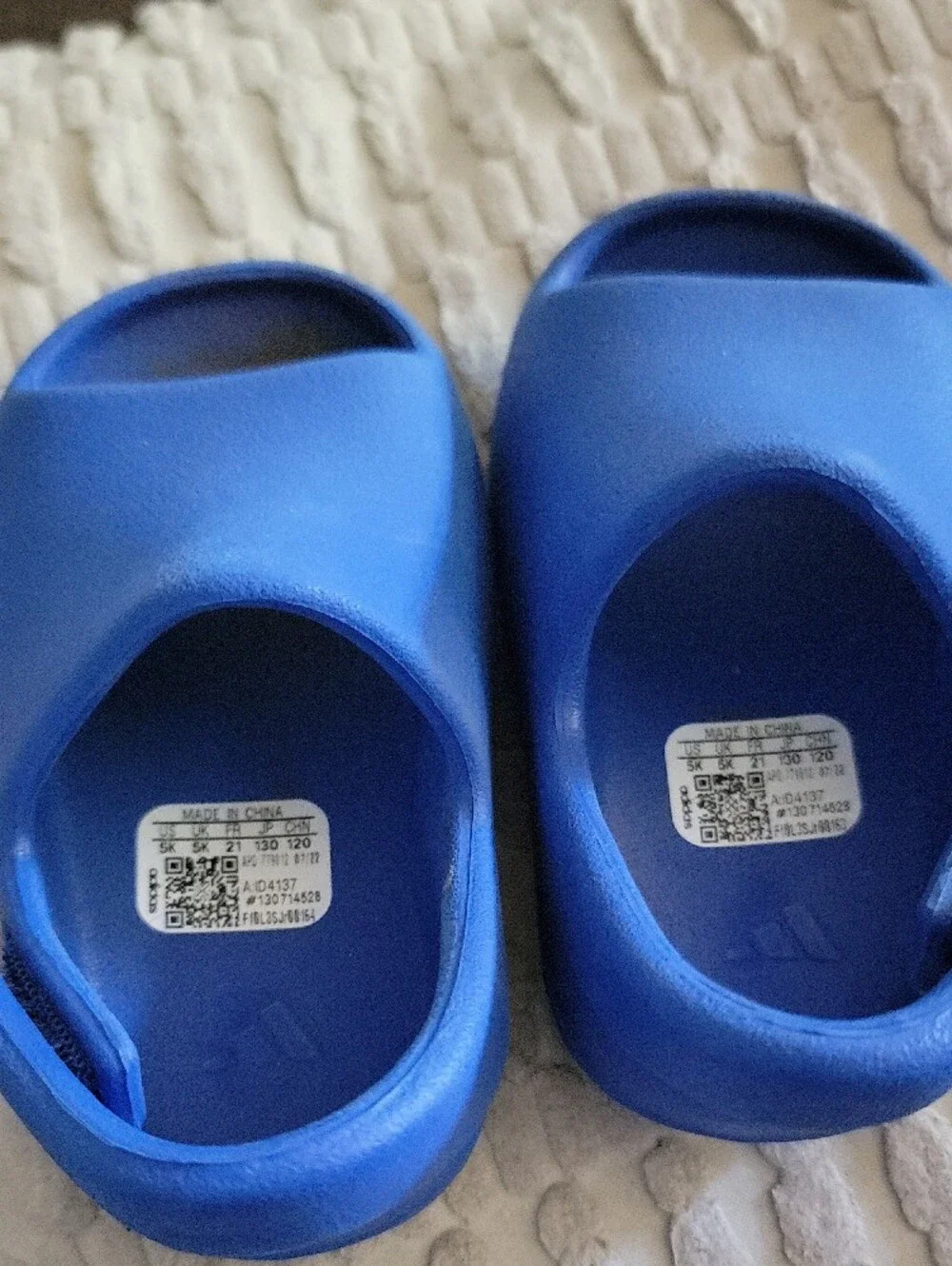 adidas Yeezy Slides Infants 'Azure'